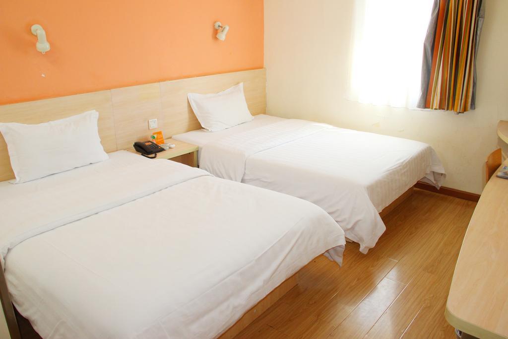 7Days Inn Guangzhou Longkou East Esterno foto