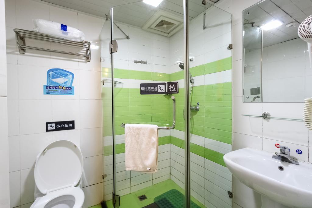 7Days Inn Guangzhou Longkou East Esterno foto