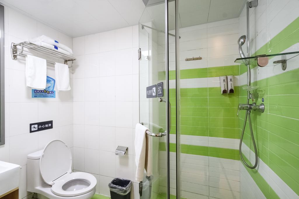 7Days Inn Guangzhou Longkou East Esterno foto